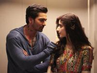 In Pics: 7 इशारों को समझें, क्या आपकी दोस्त आपको सिर्फ 'फ्रेंड' से बढ़कर मानती है? - | In Pics: 7 sign which shows you are more than a friend to her | Latest relationships Photos at Lokmatnews.in