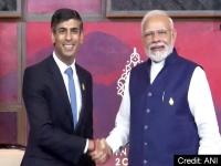 G20 Summit: बाली में PM मोदी ने ऋषि सुनक समेत कई अन्य वैश्विक नेताओं से की मुलाकात - | G20 Summit in Bali Pm Modi and Britain Rishi Sunak meet at G20 discuss ways to boost trade | Latest india Photos at Lokmatnews.in