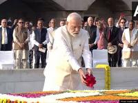 Gandhi jayanti 2023: महात्मा गांधी और लाल बहादुर शास्त्री की जयंती पर प्रधानमंत्री मोदी ने दी श्रद्धांजलि, देखें तस्वीरें - | Gandhi jayanti 2023 PM Modi tribute to Lal Bahadur Shastri and Mahatma Gandhi at Rajghat see pictures | Latest india Photos at Lokmatnews.in