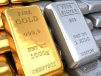 Gold and Silver Price Today: सोना 32 रुपये टूटा, चांदी में 348 रुपये की गिरावट - | Gold Rate Today On 18 August Gold Prices fells by rs 32 silver falls rs 348 | Latest business Photos at Lokmatnews.in