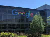 गूगल 12,000 कर्मचारियों को नौकरी से निकालेगी, सीईओ पिचाई ने मांगी माफी - | Google CEO Sundar Pichai announces 12000 job cuts | Latest india Photos at Lokmatnews.in