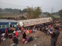 Train Accident: बीकानेर-गुवाहाटी एक्सप्रेस पटरी से उतरी, 5 लाख रुपये मुआवजा, मौके पर पहुंची NDRF, देखें तस्वीरें - | Train Accident Bikaner-Guwahati Express derailment 5 deaths and 45 injured see pics | Latest india Photos at Lokmatnews.in
