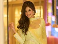 Miss Universe 2021: कौन है हरनाज़ कौर संधू जिसके सिर पर सजा है मिस यूनिवर्स का ताज, जानें उनके बारे में ये 10 बातें - | India's Harnaaz Sandhu crowned Miss Universe 2021 know about her | Latest weird Photos at Lokmatnews.in