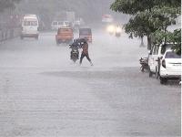 मौसम की जानकारी: दिल्ली में भारी बारिश, जलजमाव, NCR में भी झमाझम, फंसे वाहन, see pics - | Weather update Rain Prediction Heavy rains Delhi water logging NCR stranded vehicles photos images viral see pics | Latest india Photos at Lokmatnews.in