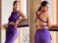 हिना खान ने बैकलेस टॉप पहन दिए सिजलिंग पोज, तस्वीरें देख फैंस हुए दीवाने - | hina khan looks stunning in backless top photo share on instagram | Latest television Photos at Lokmatnews.in