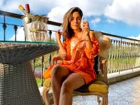 PHOTOS: सोशल मीडियावर ट्रेंड होतायेत अभिनेत्री हिना खानचे व्हॅकेशनचे फोटो, See Pics - Marathi News | Hina khan vacation photos goes viral on internet see pics | Latest filmy Photos at Lokmat.com