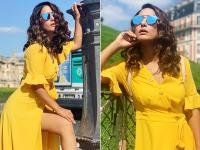 यूरोप में हॉलिडे एन्जॉय कर रहीं हिना खान, ये ड्रेस पहनकर फैंस को दिया ईद का तोहफा - | Hina Khan Share Photos in Thigh high slit dress, Pics Goes Viral On Internet | Latest television Photos at Lokmatnews.in