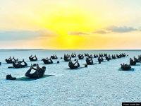 International Yoga Day 2024: बर्फीले पहाड़ों और रेगिस्तान में भारतीय सेना ने किया योग, मनाया अंतरराष्ट्रीय योग दिवस, देखें तस्वीरें - | International Yoga Day 2024 Indian Army jawans Yoga on pangong lake see photos | Latest india Photos at Lokmatnews.in