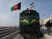 ईरान-अफगानिस्तान के बीच पहले रेल लिंक की शुरुआत, राष्ट्रपति अशरफ गनी बोले-बेशकीमती तोहफा - | Iran Afghanistan railway ready 1st trial rail cargo arrives images viral see pics | Latest world Photos at Lokmatnews.in