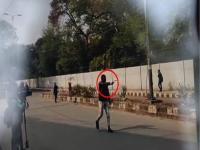 CAA Protest: जामिया में हुई फायरिंग में युवक हुआ गिरफ्तार, घायल हुआ छात्र अस्पताल में भर्ती, देखें तस्वीरें - | jamia shooting open firing viral image of person went viral over internet | Latest india Photos at Lokmatnews.in