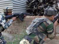 जम्मू-कश्मीर: शोपियां में सेना और आतंकियों के बीच मुठभेड़