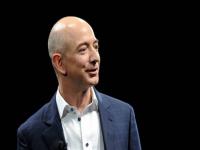 जानें अमेजन के जेफ बेजोस को पीछे छोड़ कौन बना दुनिया का सबसे अमीर शख्स? - | tesla ceo elon musk beats jeff bezos to become world richest | Latest business Photos at Lokmatnews.in