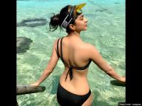 ब्लैक बिकीनी पहन पानी में उतरीं कियारा आडवाणी, फैंस हॉट फिगर देख हुए कायल - | Sexy Pics: Kiara Advani Share Black Bikini Photos on Instagram | Latest hot-sexy Photos at Lokmatnews.in