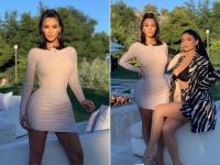 किम कर्दशियां ने बहन काइली जेनर संग इंस्टा पर शेयर की Pics, दोनों का बोल्ड अवतार आया नजर - | Kim Kardashian Share Bold and Sexy Photos on Insta With Sister Kylie Jenner, See Pics | Latest hollywood Photos at Lokmatnews.in