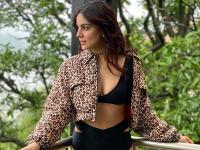 'कुंडली भाग्य' फेम श्रद्धा आर्याने शेअर केले ग्लॅमरस फोटो, फॅन्स झाले फिदा - Marathi News | Kundali bhagya actress shraddha arya glamorous sensual pics goes trending on internet | Latest filmy Photos at Lokmat.com