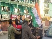 जम्मू-कश्मीरः श्रीनगर के लाल चौक पर तिरंगा फहराने से फिर रोका गया