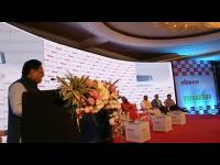 लोकमत की 100 साल की यात्रा को स्वामी रामदेव ने सराहा