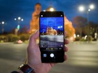 Pics: कम लाइट में पिक्चर लेने के लिए ये 5 स्मार्टफोन हैं बेस्ट, दाम भी मीडियम बज़ट के अंदर - | Photos: 5 Best Camera Phones For Photography in Low Budget | Latest technology Photos at Lokmatnews.in