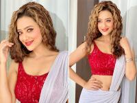 मदालसा शर्मा ने साड़ी में ढाया कहर, ग्लैमरस लुक देख फैंस हुए मदहोश - | Madalsa Sharma look stunning in saree fans were intoxicated after seeing the glamorous look | Latest television Photos at Lokmatnews.in