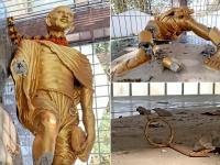 झारखंड के हजारीबाग में तोड़ी गई महात्मा गांधी की प्रतिमा, तस्वीरों में देखें क्या हुआ - | Statue of Mahatama Gandhi found vandalized in jharkhand | Latest india Photos at Lokmatnews.in