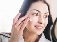 Beauty Tips: स्किन से जुड़ी ये 6 गलती पड़ सकती हैं भारी, सभी करते हैं तीसरी गलती-देखें तस्वीरें - | these mistakes is damage your skin see the photos | Latest fashion-beauty Photos at Lokmatnews.in