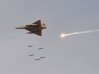 भारतीय वायुसेना ने एयर स्ट्राइक के लिए मिराज-2000 लड़ाकू विमान को ही क्यों चुना?
