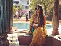 'Girl In Yellow' Challenge: मोहिना कुमारी के पास है पीले रंग के कपड़ों का भंडार, साड़ी से लेकर सूट तक में मोहिना ने येलो कलर में ढाया कहर - | girl in yellow challenge yeh rishta kya kehlata hai fame mohena kumari latest sizzling photo | Latest television Photos at Lokmatnews.in