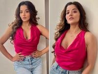 भोजपुरी एक्ट्रेस मोनालिसा डीपनेक टॉप पहने बढ़ाया इंटरनेट का पारा, देखे तस्वीरें - | Bhojpuri actress Monalisa wearing deep neck top raises the internet mercury see photos | Latest television Photos at Lokmatnews.in