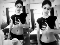 तुफान व्हायरल होत आहेत बंगाली बाला मौनी रॉयचे हे फोटो; तुम्हीही म्हणाल, खूब भालो - Marathi News | mouni roy flaunts sizzling curvy figure see photos-ram | Latest filmy Photos at Lokmat.com