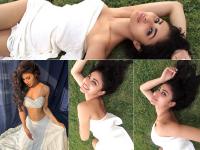 टीवी एक्ट्रेस मौनी रॉय ने शेयर की अपनी हॉट तस्वीरें, लाखों ने किया लाइक - | tv actress mouni roy share her hot and bold images on instagram, pics goes viral | Latest hot-sexy Photos at Lokmatnews.in