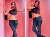 निया शर्मा ने बैकलेस ड्रेस में फ्लॉन्ट किया ग्लैमरस फिगर, देखें तस्वीरें - | Nia sharma flaunts curves in backless dress photos goes viral on social media see pics | Latest television Photos at Lokmatnews.in