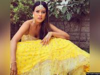 जमाई राजा' एक्ट्रेस निया शर्मा ने एथेनिक लुक से एक फिर सोशल मीडिया पर मचाया तहलका - | Jamai Raja Actress Nia Sharma Bold and Ethnic looks Will Make Your Day | Latest television Photos at Lokmatnews.in