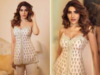 निक्की तंबोली ने ट्रेडिशनल लुक मे ढाया कहर, कातिलाना अंदाज में दिए पोज, देखें तस्वीरें - | Nikki Tamboli look glamorous in a traditional outfit gave posed in a killer style see photos | Latest television Photos at Lokmatnews.in