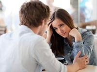 गर्लफ्रेंड को खुश करने लिए इन 6 आदतों कहें ना और बन जाएं परफेक्ट बॉयफ्रेंड - | Photos: 6 Habits that all boyfriends must do to Become perfect Boyfriend | Latest relationships Photos at Lokmatnews.in