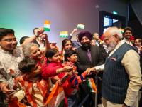 PM मोदी के स्वागत में नीदरलैंड्स में सांस्कृतिक कार्यक्रम आयोजित | PM Modi Indian Diaspora Event the hague netherlands | Latest india Photos at Lokmatnews.in