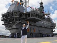 INS Vikrant: पीएम मोदी ने 20,000 करोड़ रुपये के मेड-इन-इंडिया एयरक्राफ्ट कैरियर 'आईएनएस विक्रांत' को भारतीय नौसेना को सौंपेंगे - | INS Vikrant PM Modi to hand over Rs 20,000 crore Made-in-India aircraft carrier 'INS Vikrant' to Indian Navy | Latest india Photos at Lokmatnews.in