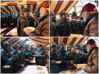 जवानों को मिठाई खिला बॉर्डर पर पीएम मोदी ने मनाई दिवाली, आर्मी जर्सी में दिखें प्रधानमंत्री, देखें तस्वीरें - | PM Naredra Modi Celebrated Diwali with Army in Harsil Uttarakhand | Latest india Photos at Lokmatnews.in