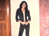 प्रियंका चोप्राचे फॅन असाल तर जरुर पाहा तिचा हा जुना फोटो - Marathi News | Priyanka Chopra share picture of her when she was 17 year old | Latest filmy Photos at Lokmat.com