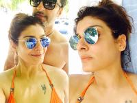 लॉकडाउनमध्ये रवीना टंडनला आली बीचची आठवण, शेअर केले व्हॅकेशनचे फोटो - Marathi News | raveena tandon beach vacation throwback photos and images viral | Latest filmy Photos at Lokmat.com