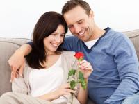 दोबारा डेटिंग करने से पहले खुद से पूछे ये 5 सवाल, बेहतर इंसान बनने में मिलेगी मदद - | 5 questions to ask yourself before dating again | Latest relationships Photos at Lokmatnews.in