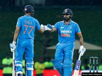 IND vs SL: रोहित के वनडे में 10,000 रन पूरे, भारत के छठे और दुनिया के 15वें बल्लेबाज बने - | IND vs SL: Rohit completed 10000 runs in ODI, became the sixth batsman of India and 15th in the world | Latest cricket Photos at Lokmatnews.in