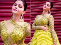 रुबीना दिलैक ने येलो फ्लोरल ड्रेस में दिखाया ग्लैमरस अवतार, देखें तस्वीरें - | Rubina Dilaik in Yellow Ruffled Gown Photos Goes Viral see pics | Latest television Photos at Lokmatnews.in