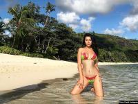 Pics: रूही सिंह ने कलरफुल बिकीनी में समंदर किनारे दिखाई अपनी हॉट अदाएं - | Hot Pics: Ruhi Singh Bold Bikini Photos on Instagram Raise Temperature | Latest hot-sexy Photos at Lokmatnews.in