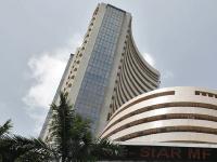 Stock Market: शेयर बाजार में हड़कंप, 4.82 लाख करोड़ रुपये स्वाहा, छह महीने की सबसे बड़ी गिरावट, जानें कारण - | Stock Market lose Rs 4.82 lakh crore Sensex crashes 1159 pts, ends below 60000 Nifty 17857 | Latest business Photos at Lokmatnews.in