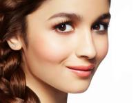 ग्लोइंग स्किन पाने के 5 घरेलू उपचार, चेहरे पर लगाएं ये फेस मास्क, चेहरे पर आएगी चमक - | skin care tips for festival season home remedies for glowing skin | Latest fashion-beauty Photos at Lokmatnews.in