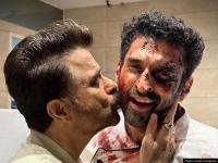 अनिल कपूर ने शेयर की खून से लथपथ फोटो, 'द नाइट मैनेजर' को पूरा हुआ 1 साल, ऐसे मनाई सालगिरह - | The Night Manager completes 1 year Anil Kapoor celebrates anniversary | Latest bollywood Photos at Lokmatnews.in