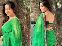 भोजपुरी एक्ट्रेस मोनालिसा का ट्रेडिशनल लुक सोशल मीडिया पर वायरल, देखें एक्ट्रेस की दिलकश तस्वीरें - | Bhojpuri Actress Monalisa Glamorous Traditional look photos and images | Latest bhojpuri Photos at Lokmatnews.in