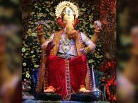 लालबागचा राजा के दर्शन करने पहुंचे बॉलीवुड और खेल जगत की बड़ी हस्तियां, अमित शाह ने भी झुकाया सिर - | celebrity at lalbaugcha raja | Latest spirituality Photos at Lokmatnews.in