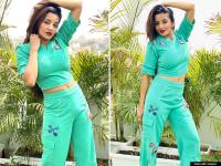 भोजपुरी एक्ट्रेस मोनालिसा का ग्रीन ड्रेस में दिखा दिलकश अंदाज, देखें वायरल तस्वीरें - | Bhojpuri actress Monalisa looks glamrous in green dress see looking gorgeous images viral see pics | Latest television Photos at Lokmatnews.in