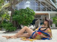 उतरन एक्ट्रेस टीना दत्ता की ग्लैमरस फोटोज ने मचाया धमाल, शॉर्ट ड्रेस में दिखा स्टाइलिश अंदाज, देखें तस्वीरें - | Tina dutta very glamorous photos goes viral on social media see pics | Latest television Photos at Lokmatnews.in